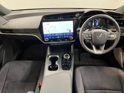 صورة 7 لـ 2023 Lexus RZ
