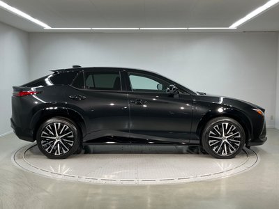 صورة 3 لـ 2023 Lexus RZ