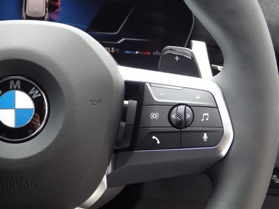 2025 BMW X1 thumbnail 25
