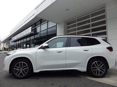 2025 BMW X1 photo 3