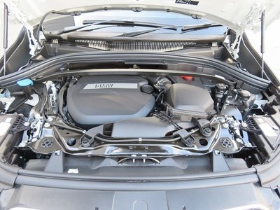 2025 BMW X1 photo 12