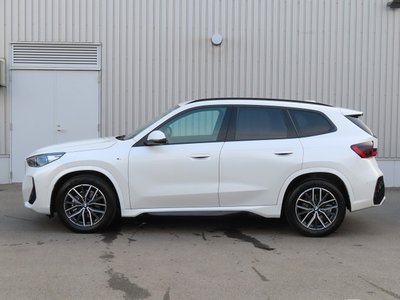 2025 BMW X1 photo 8