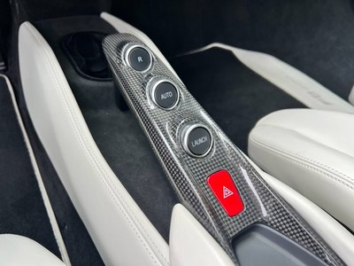 صورة 45 لـ 2021 Ferrari F8 SPIDER