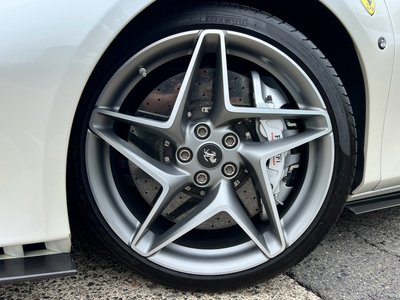 صورة 9 لـ 2021 Ferrari F8 SPIDER