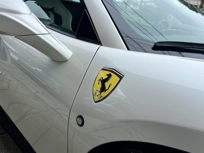 صورة 20 لـ 2021 Ferrari F8 SPIDER