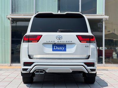 صورة 32 لـ 2025 Toyota LAND CRUISER 300