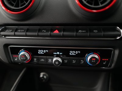 صورة 52 لـ 2018 AUDI RS3 SPORTBACK