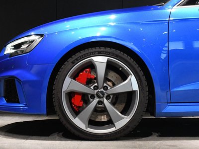 صورة 101 لـ 2018 AUDI RS3 SPORTBACK