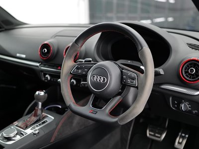 صورة 14 لـ 2018 AUDI RS3 SPORTBACK