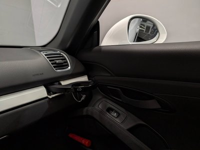 2016 Porsche BOXSTER thumbnail 33