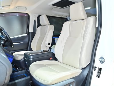 صورة مصغرة 18 لـ 2023 Toyota GRAND ACE