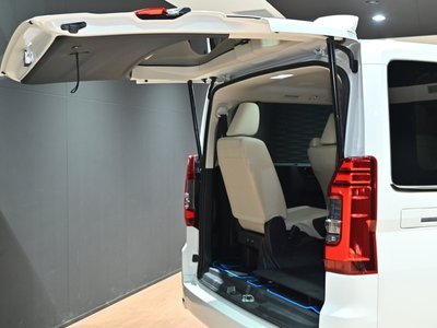 صورة مصغرة 39 لـ 2023 Toyota GRAND ACE