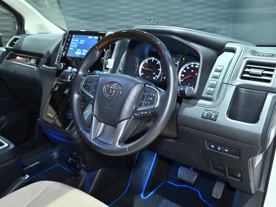 صورة مصغرة 43 لـ 2023 Toyota GRAND ACE