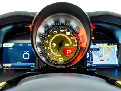 2020 Ferrari 812 SUPERFAST 照片 15