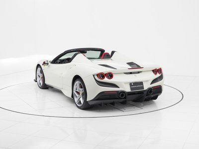صورة 14 لـ 2021 Ferrari F8 SPIDER