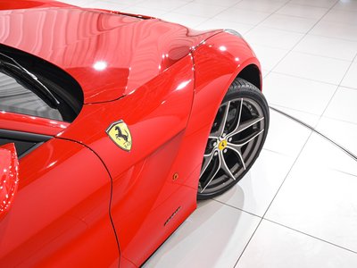 2014 Ferrari F12 BERLINETTA — миниатюра 35