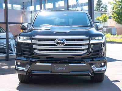 2025 Toyota LAND CRUISER 300 thumbnail 26