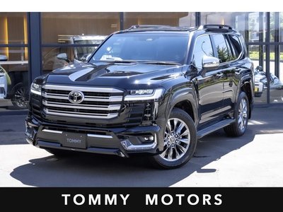2025 Toyota LAND CRUISER 300 photo 1