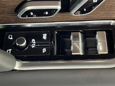 2025 LAND Rover RANGE ROVER thumbnail 61