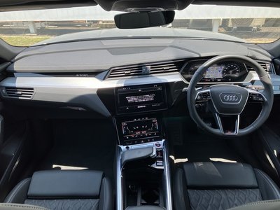 صورة 9 لـ 2023 AUDI E-TRON S SPORTBACK