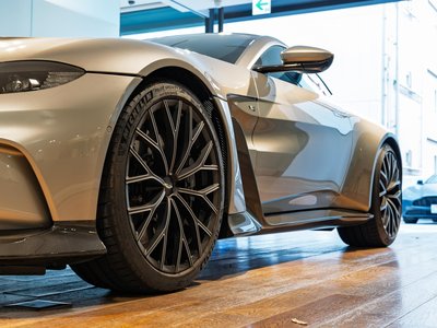 2022 Aston Martin V12 VANTAGE 照片 9