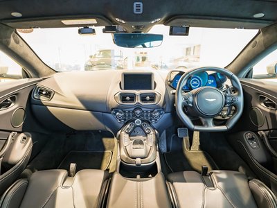 2022 Aston Martin V12 VANTAGE 照片 3