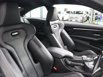 2019 BMW M4 COUPE thumbnail 24