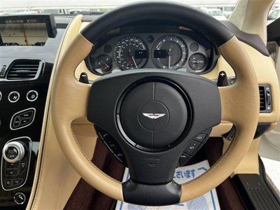 2016 Aston Martin DB9 缩略图 43