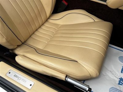 2016 Aston Martin DB9 缩略图 39