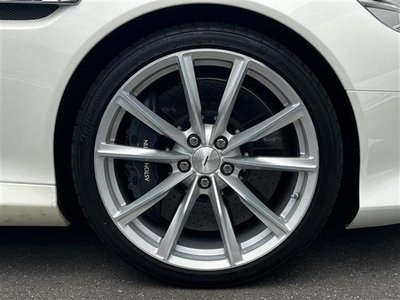 2016 Aston Martin DB9 缩略图 28