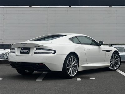 2016 Aston Martin DB9 缩略图 3