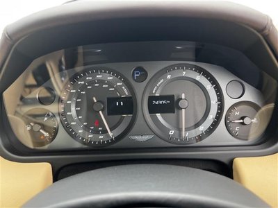 2016 Aston Martin DB9 缩略图 44