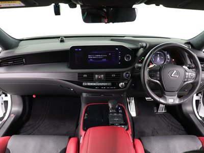 صورة 13 لـ 2021 Lexus LS