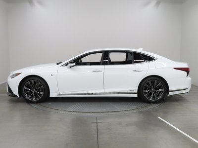 صورة 7 لـ 2021 Lexus LS