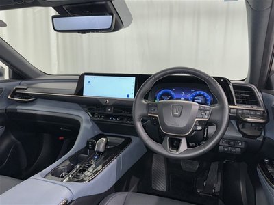 صورة 8 لـ 2025 Toyota CROWN ESTATE
