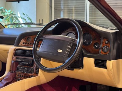 صورة مصغرة 16 لـ 1997 Aston Martin V8