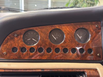 صورة مصغرة 32 لـ 1997 Aston Martin V8