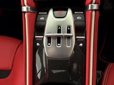 2024 Ferrari ROMA SPIDER photo 25