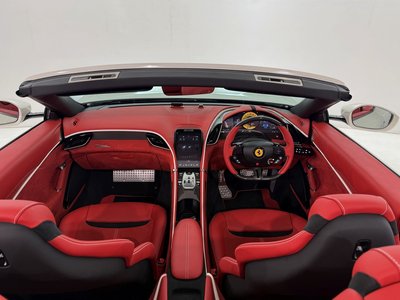 2024 Ferrari ROMA SPIDER photo 2