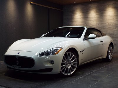 2010 Maserati GRANCABRIO — фото 1