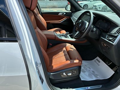 2021 BMW X7 — миниатюра 32