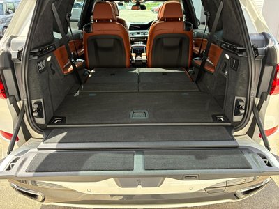 2021 BMW X7 — миниатюра 28