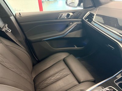 2025 BMW X7 thumbnail 52
