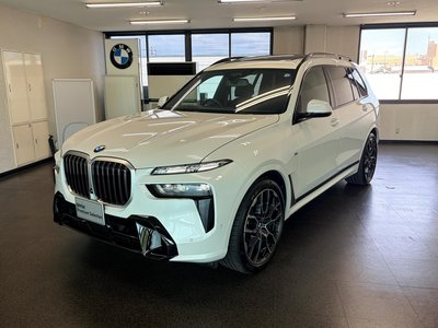 2025 BMW X7 photo 6