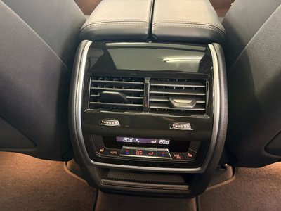 2025 BMW X7 thumbnail 34