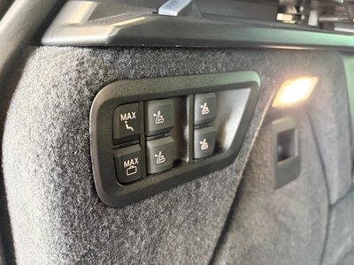 2025 BMW X7 thumbnail 28