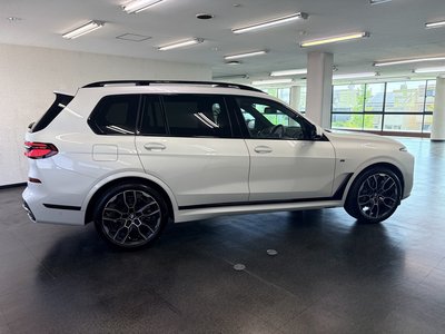 2025 BMW X7 photo 14