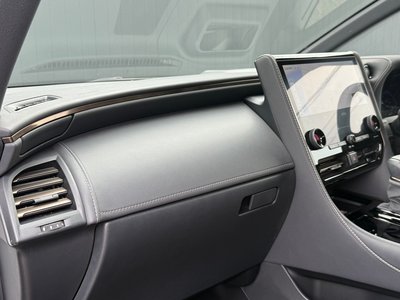 2024 Toyota ALPHARD — фото 19