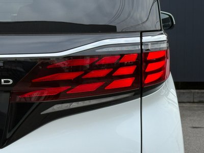 2024 Toyota ALPHARD — фото 11