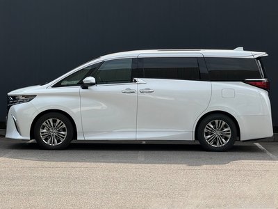 2024 Toyota ALPHARD — фото 5